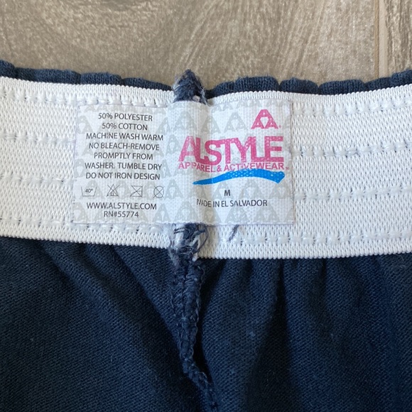 Women’s UofT Varsiry shorts - navy - Picture 7 of 8